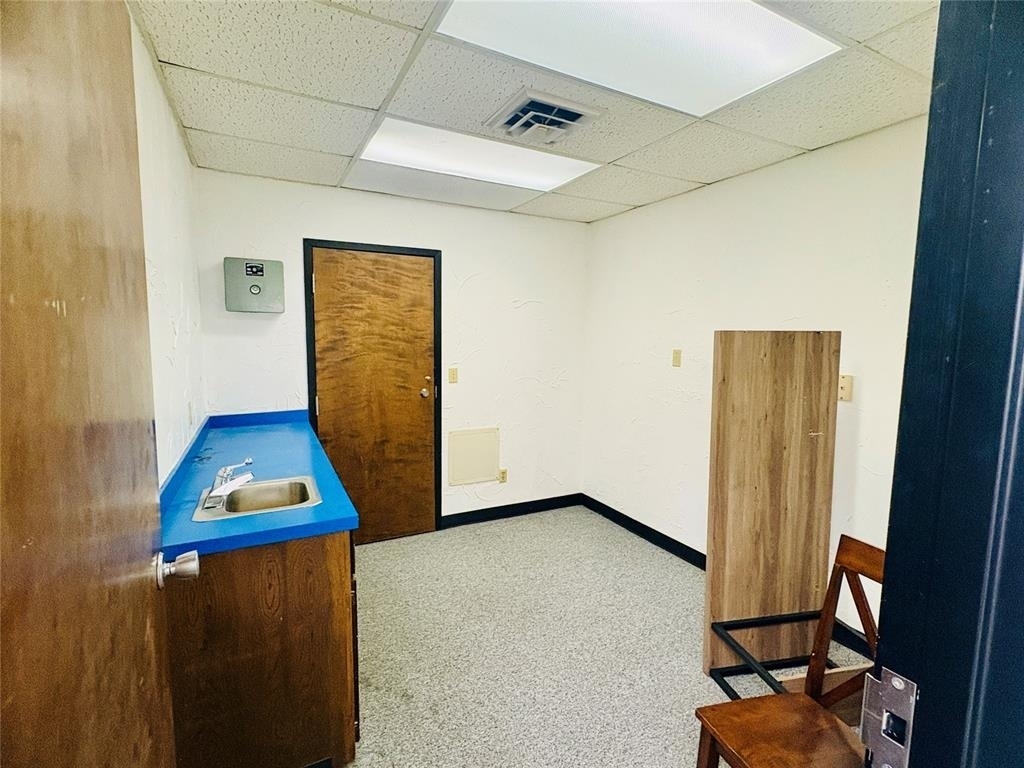 7300 S Western Avenue - Photo 20