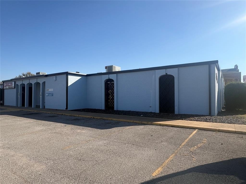 7300 S Western Avenue - Photo 0