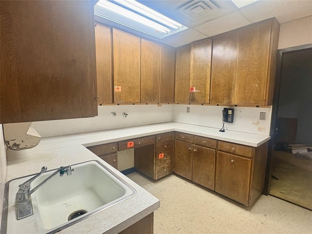 7300 S Western Avenue - Photo 8