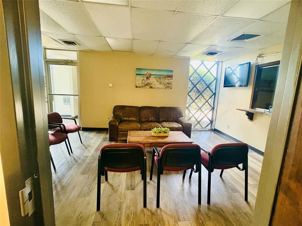 7300 S Western Avenue - Photo 24