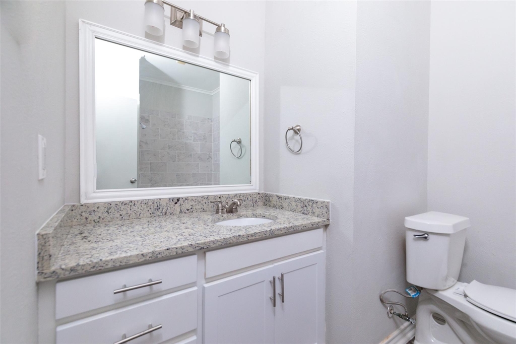 5700 Pershing Avenue - Photo 23