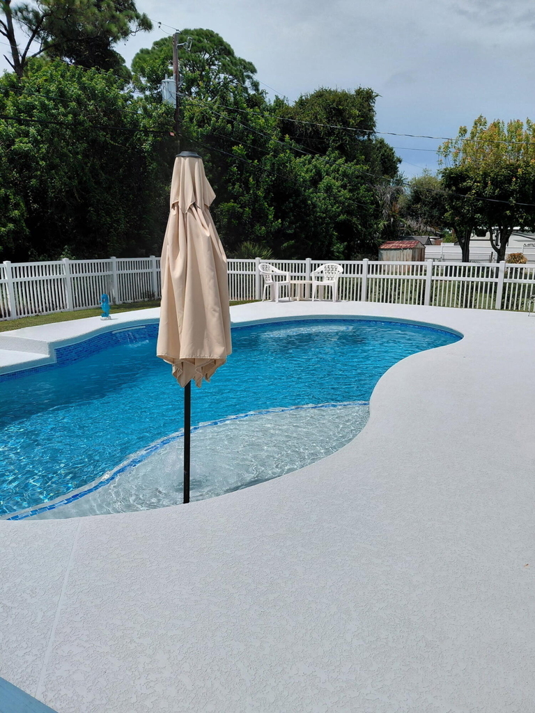 5113 Sunset Boulevard - Photo 1