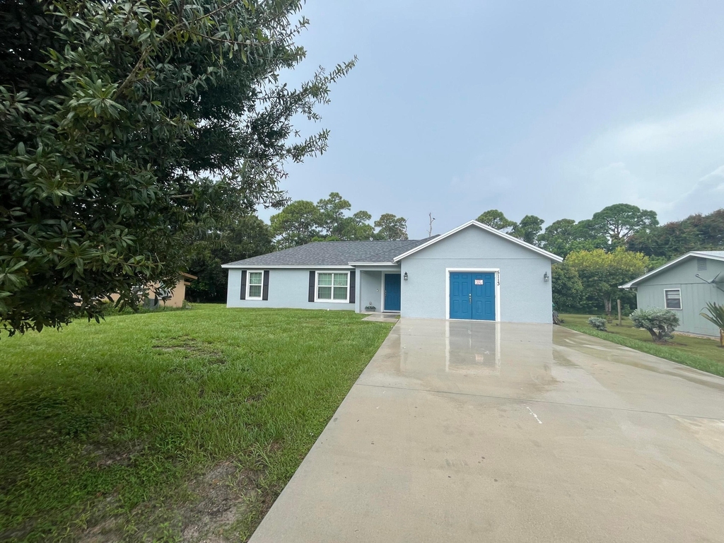 5113 Sunset Boulevard - Photo 2