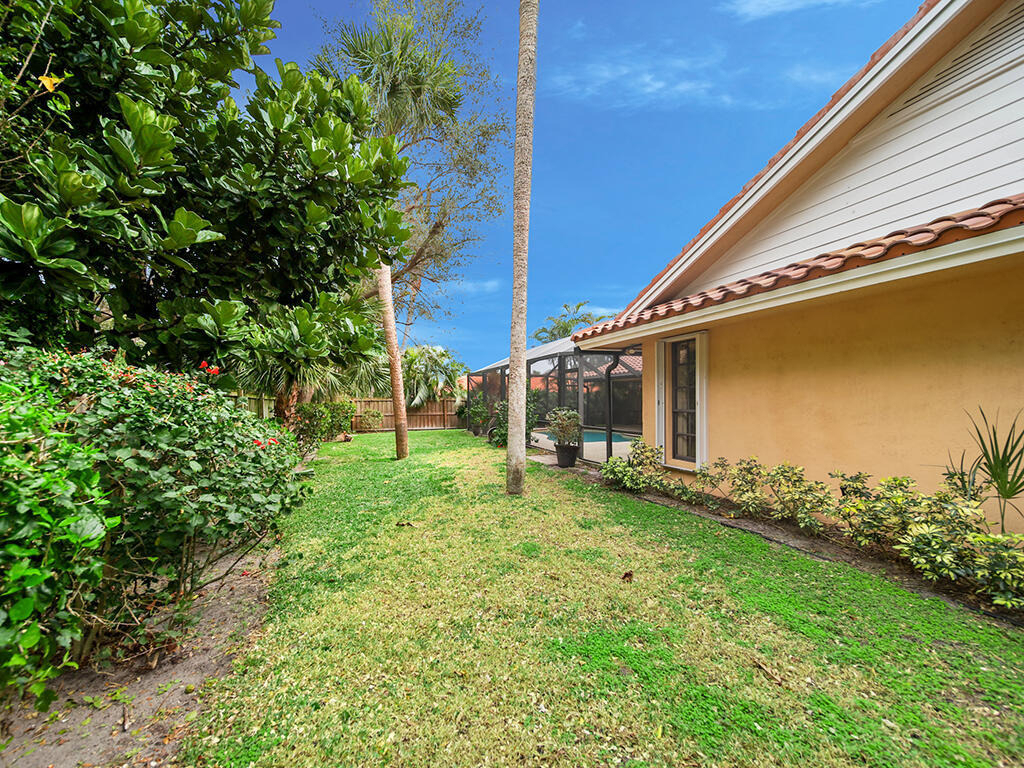 9 W High Point Road - Photo 19