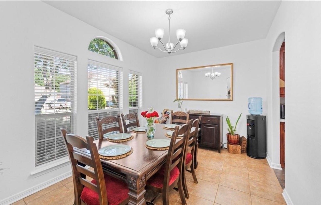 1025 Pearson Street - Photo 11