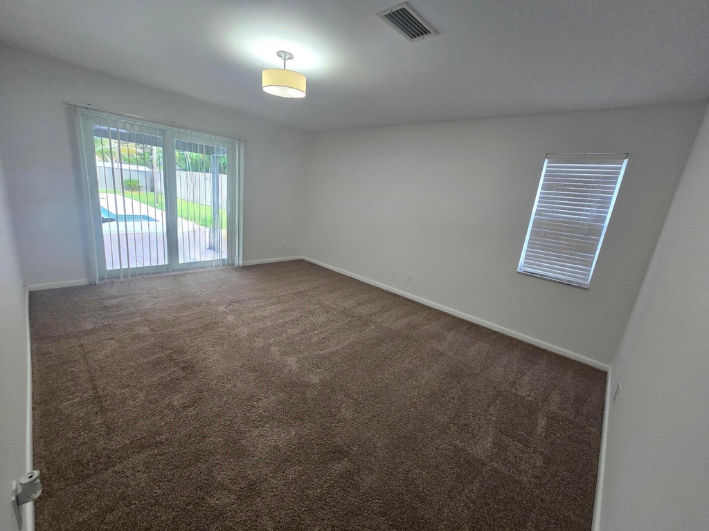 840 Nw 48th Avenue - Photo 18