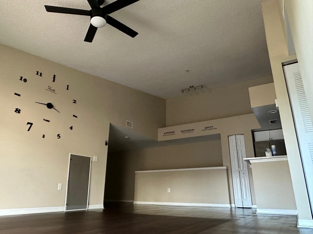 4197 N Haverhill Road - Photo 5
