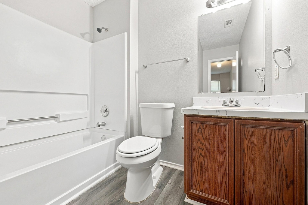 846 Trinity Lane - Photo 4