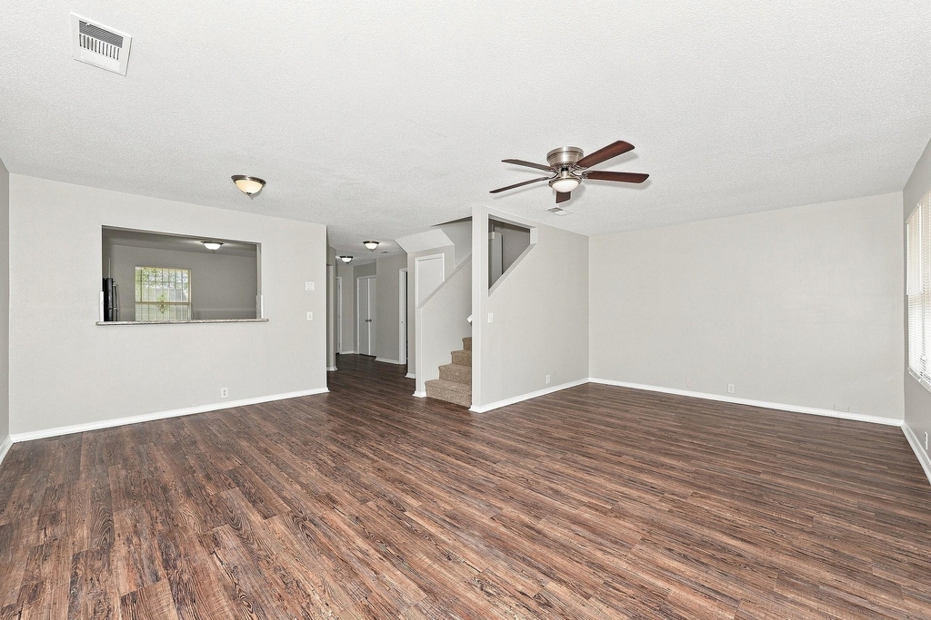 846 Trinity Lane - Photo 3