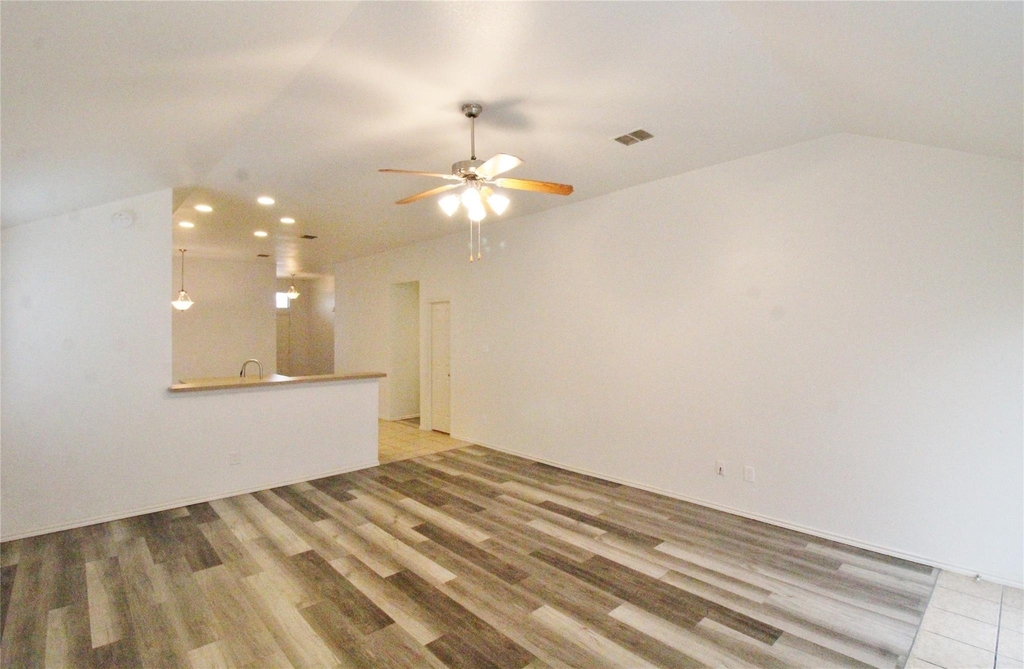 3256 Fluvia - Photo 13