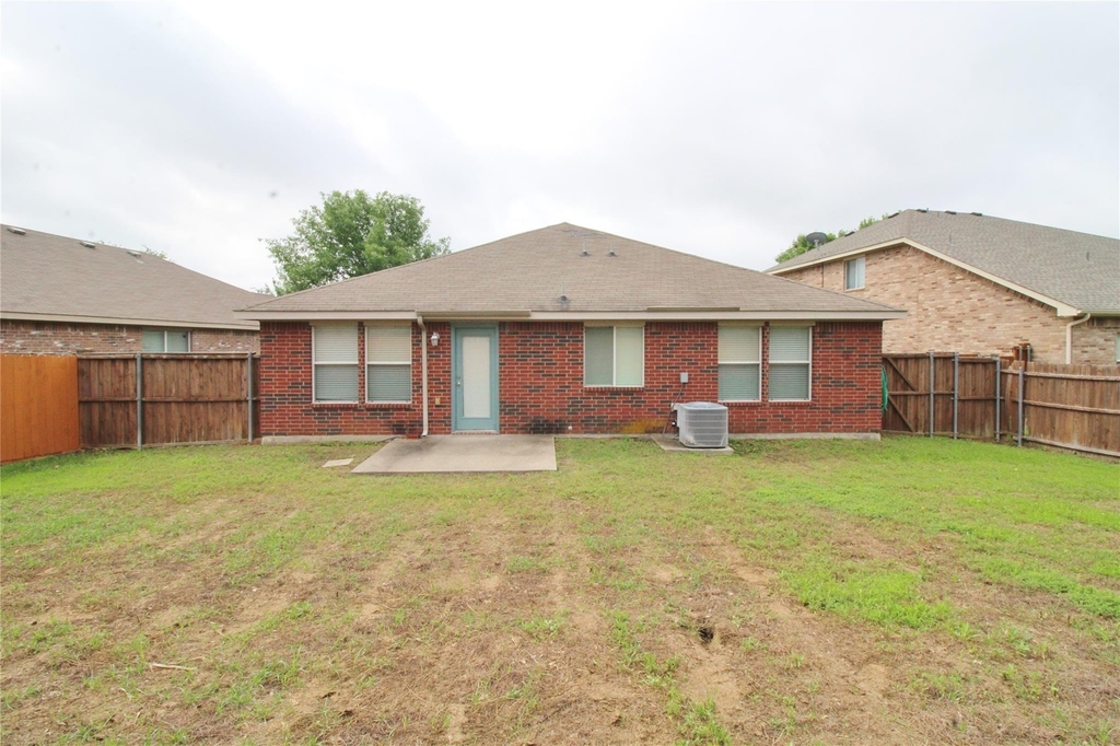 3256 Fluvia - Photo 27