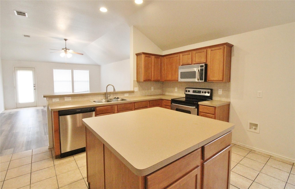 3256 Fluvia - Photo 6