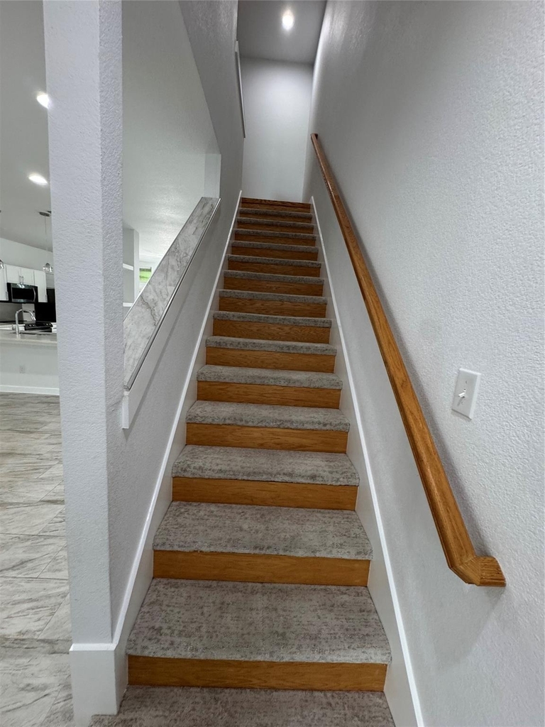 1625 Cleaver Street - Photo 2