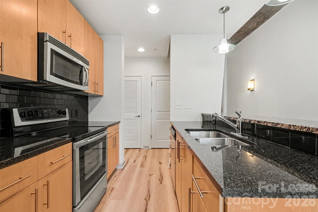 210 N Church Street - Photo 8