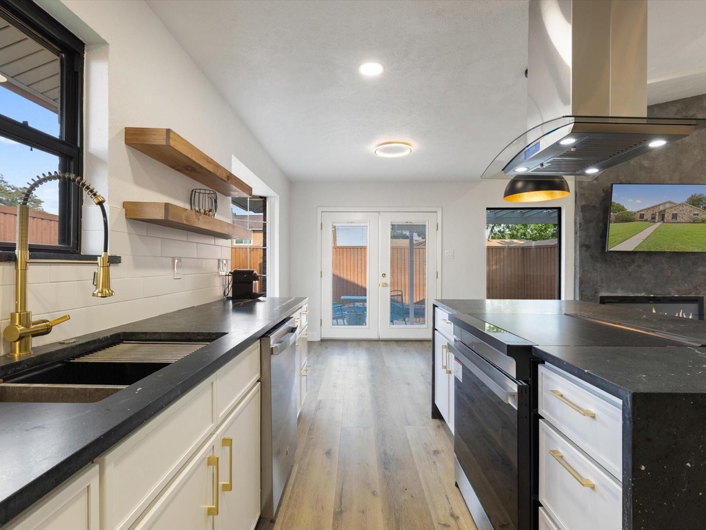 3404 Newkirk Drive - Photo 7