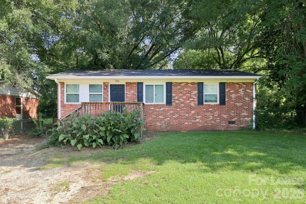 2746 Mary Avenue - Photo 0