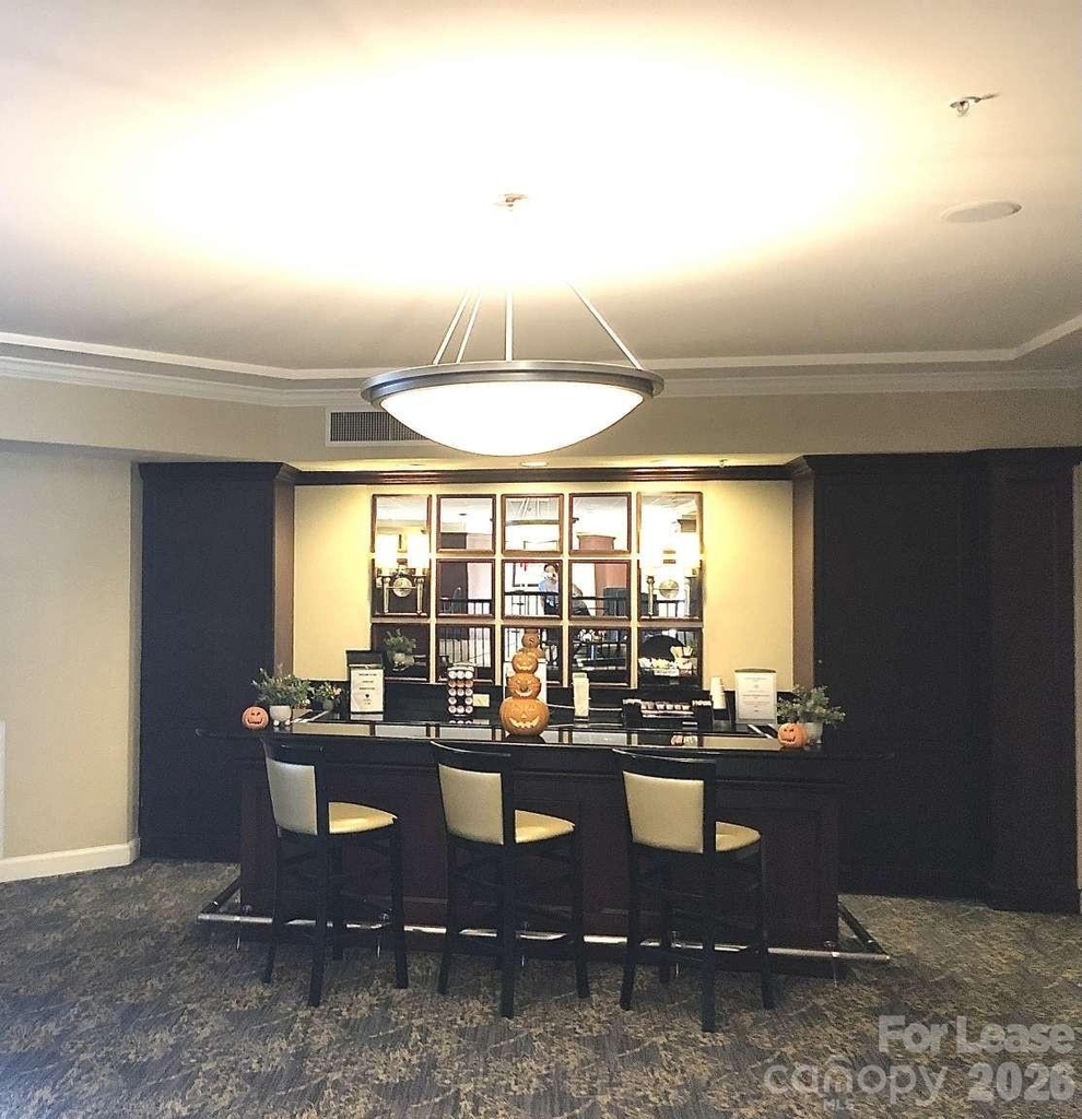 300 W 5th Street - Photo 19