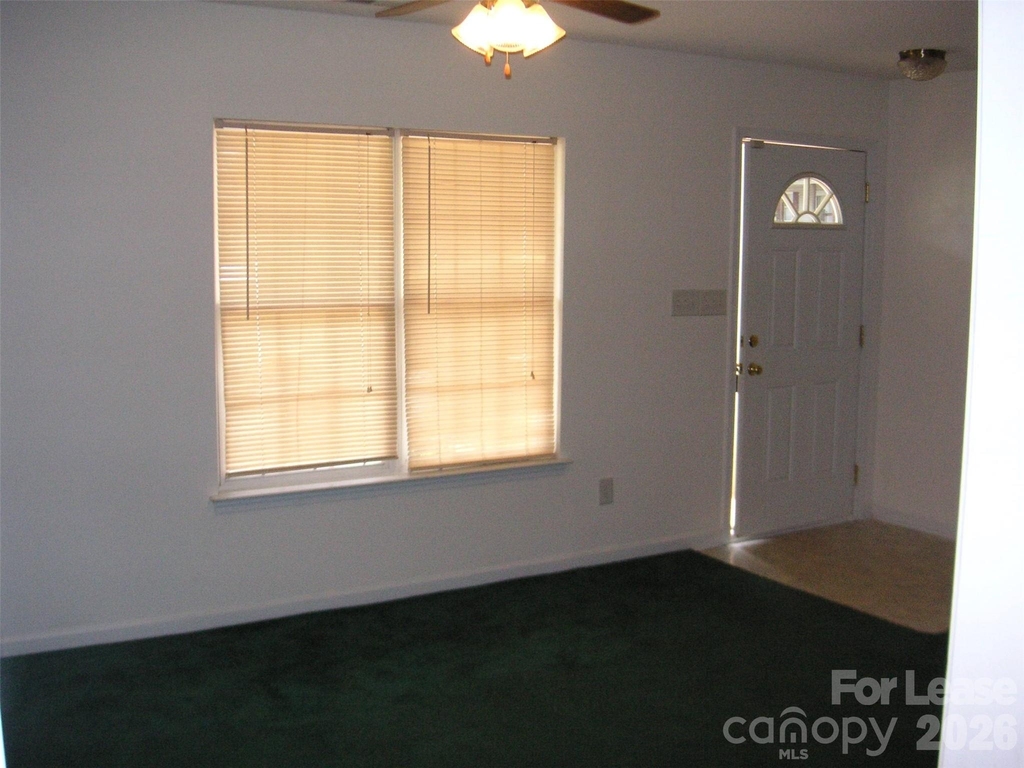 1005 Karendale Avenue - Photo 1