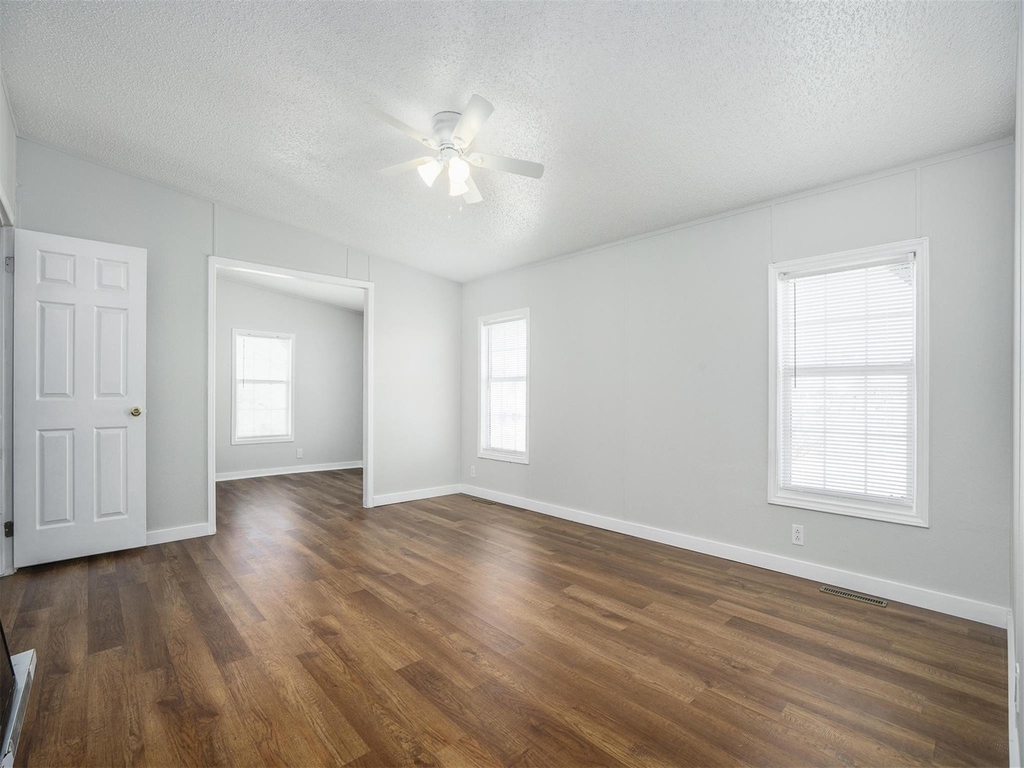 9558 Diamond Avenue - Photo 6