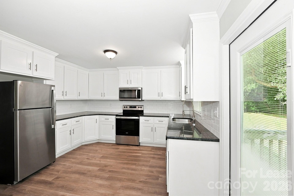 209 Pilots Ridge Drive - Photo 2