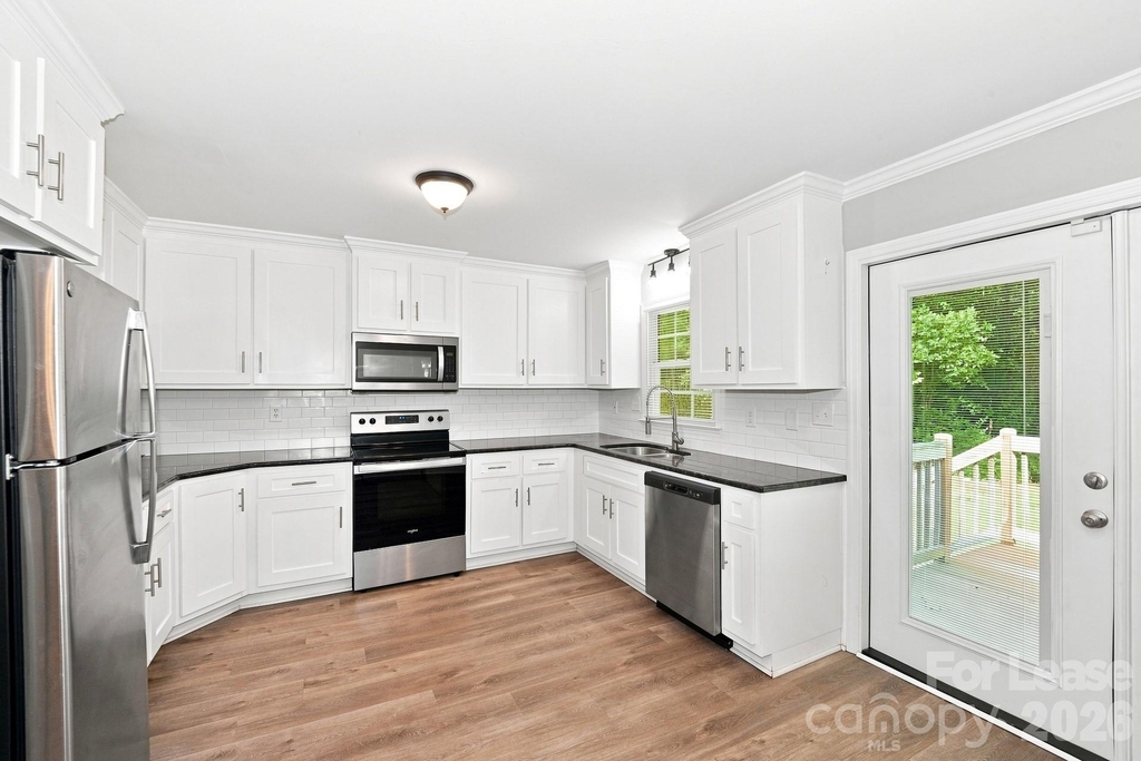 209 Pilots Ridge Drive - Photo 4