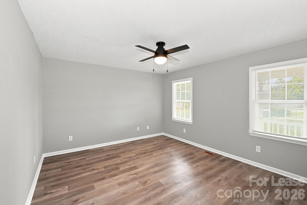209 Pilots Ridge Drive - Photo 7