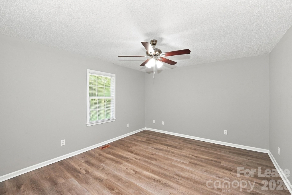 209 Pilots Ridge Drive - Photo 9