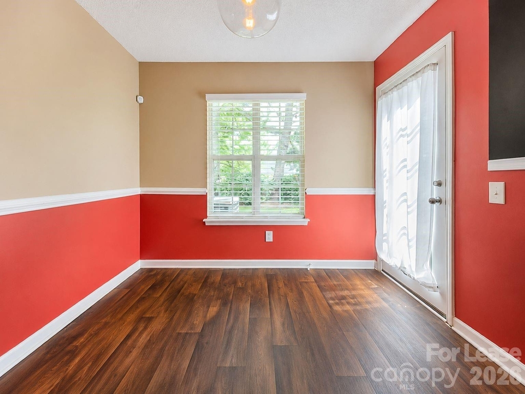 10048 University Park Lane - Photo 4