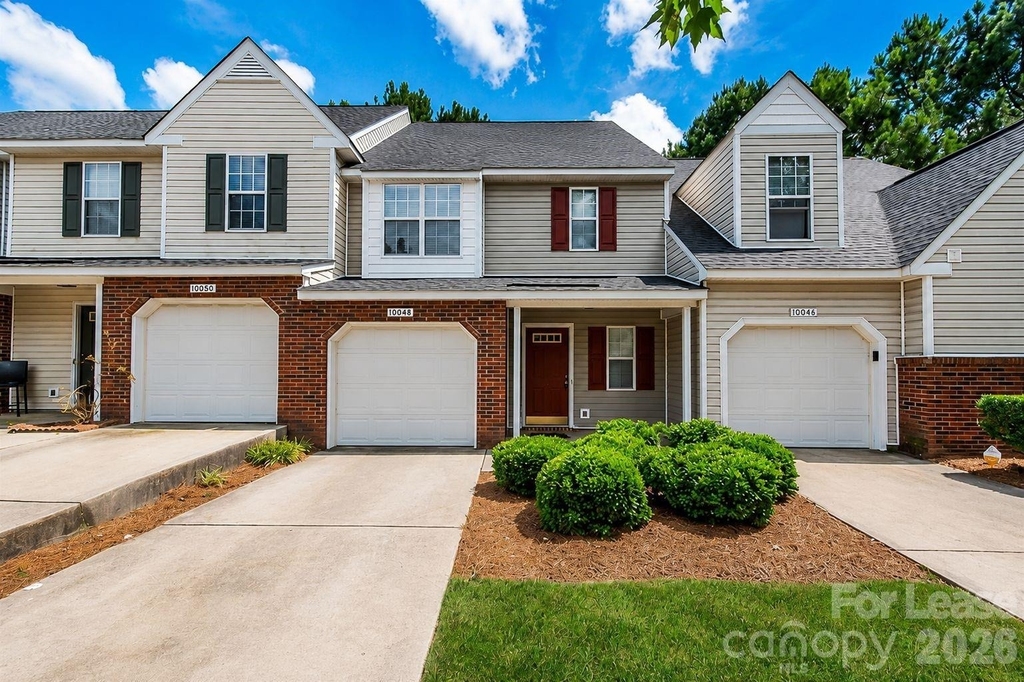 10048 University Park Lane - Photo 0