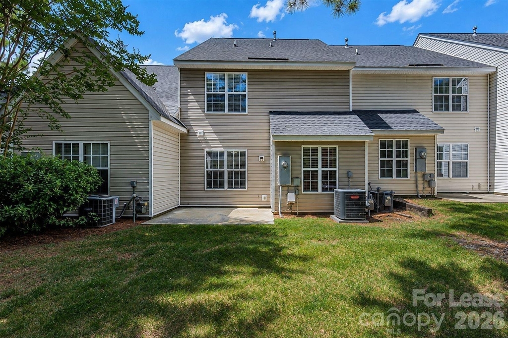 10048 University Park Lane - Photo 5