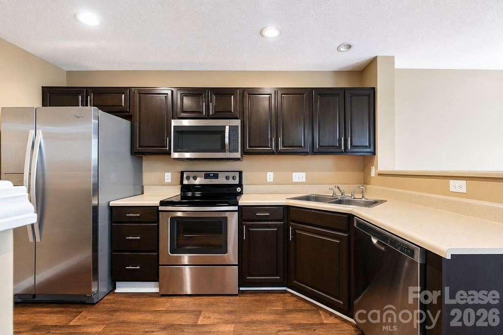 10048 University Park Lane - Photo 1