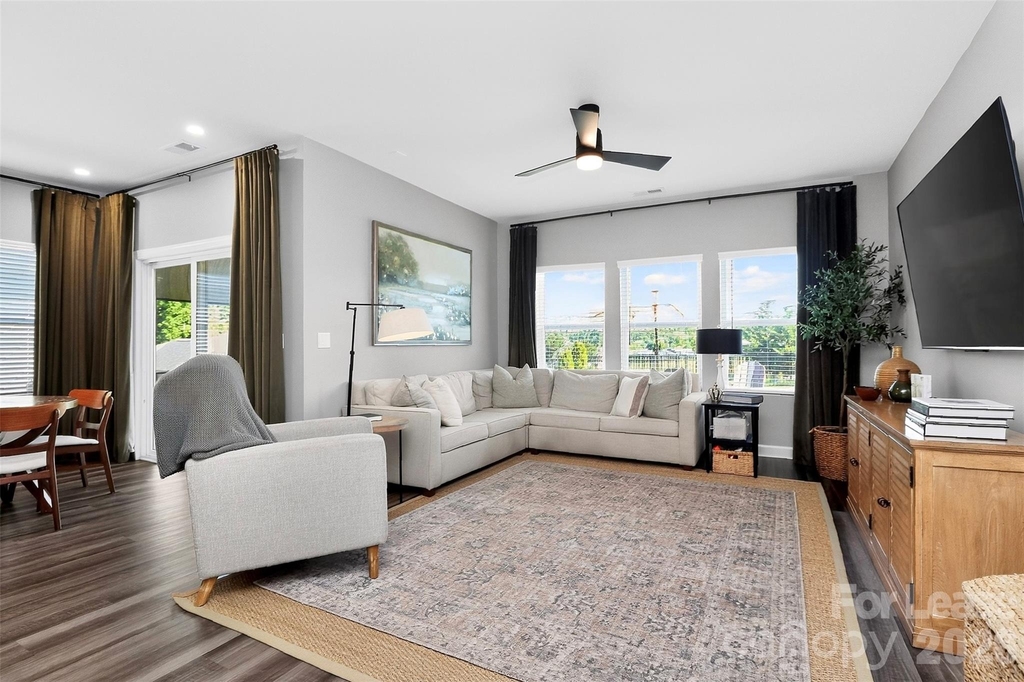 4514 Bright Road - Photo 4