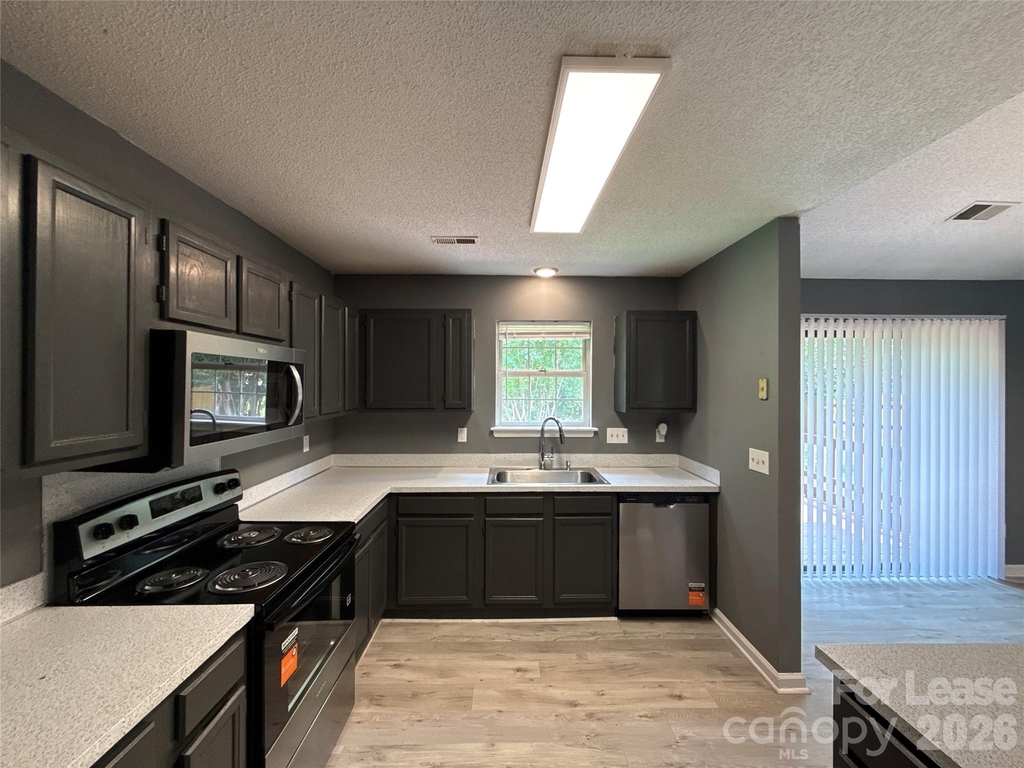 11111 Meadow Bank Lane - Photo 5
