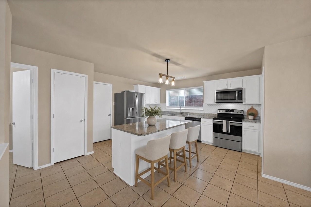 3201 Hoover Drive - Photo 7