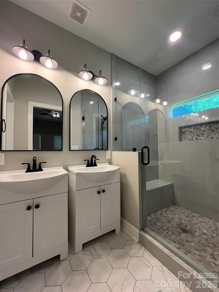 2425 Milton Avenue - Photo 8