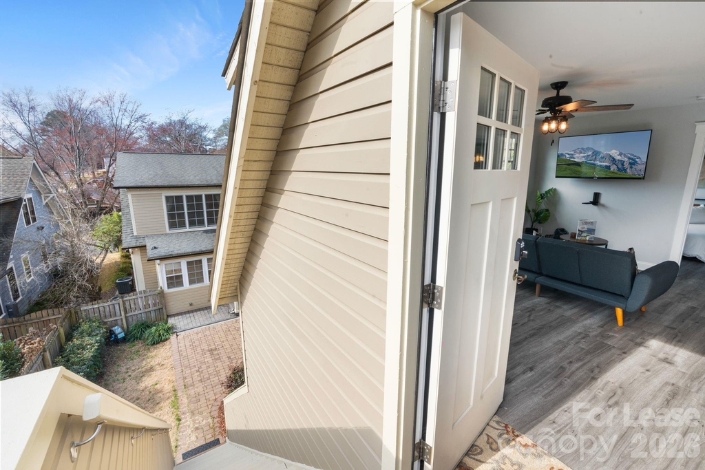 425 Tremont Avenue E - Photo 31