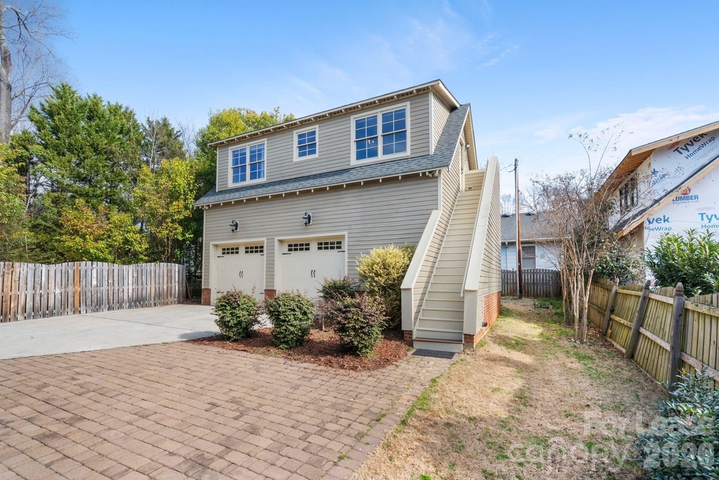 425 Tremont Avenue E - Photo 30