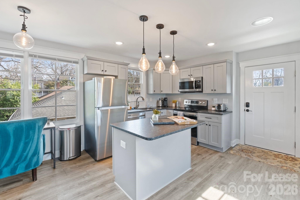 425 Tremont Avenue E - Photo 33