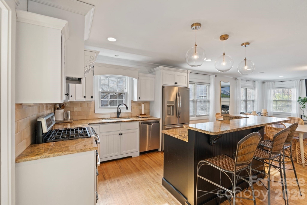 425 Tremont Avenue E - Photo 6