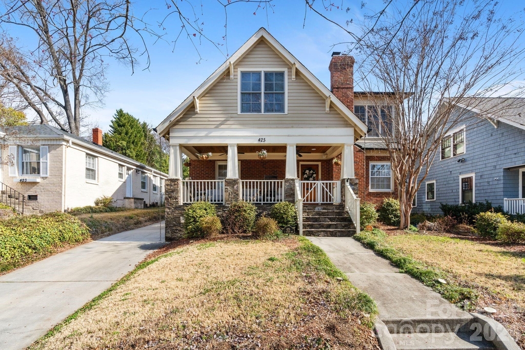 425 Tremont Avenue E - Photo 0