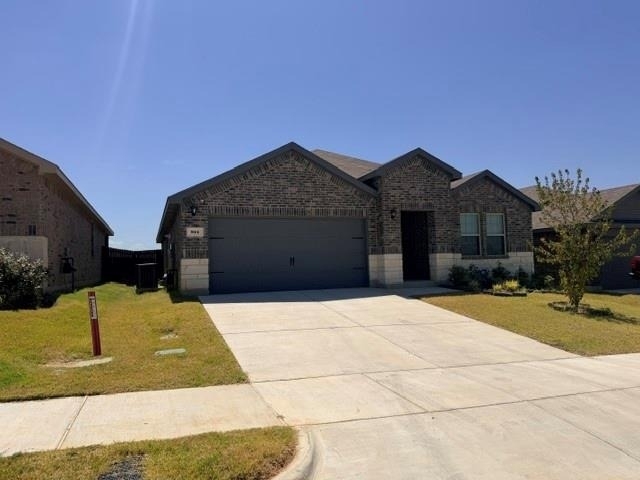 914 Jett Drive - Photo 1