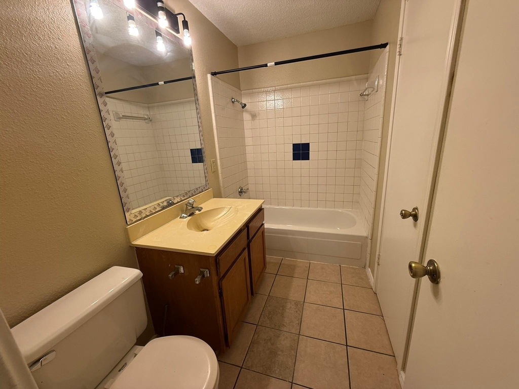 4922 Rolling Vista - Photo 10