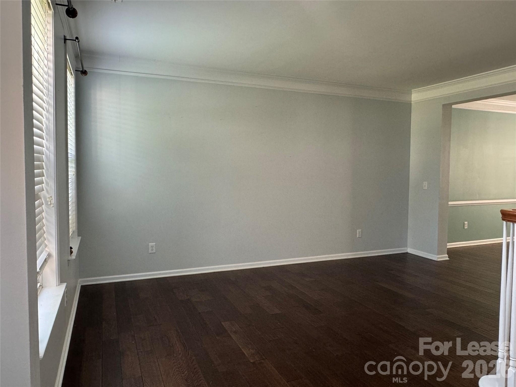 800 Pinkney Place - Photo 2