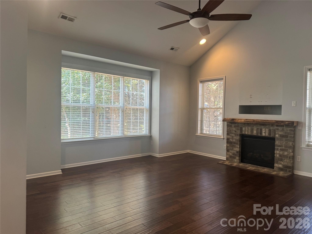 800 Pinkney Place - Photo 8
