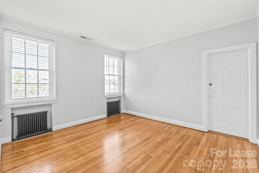 920 Monticello Terrace - Photo 17