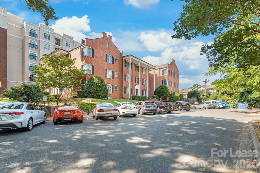 920 Monticello Terrace - Photo 21