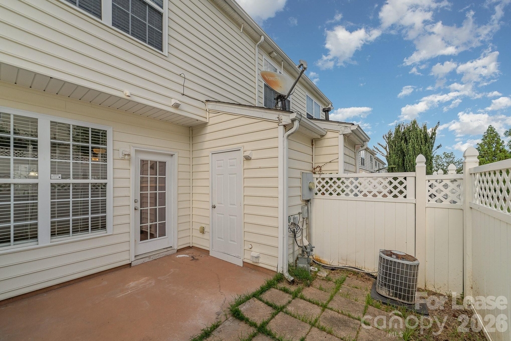 825 Gentlewinds Court - Photo 17