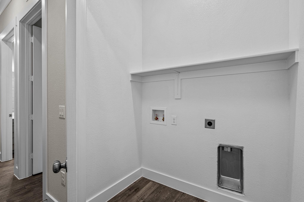 3293 Ganzer Road W - Photo 10