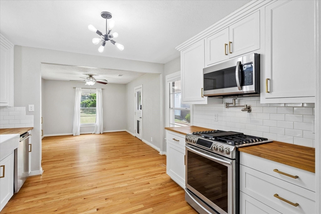 4708 Calmont Avenue - Photo 9