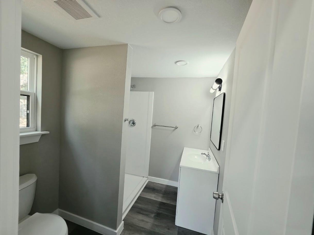 223 E Shreveport Street - Photo 11